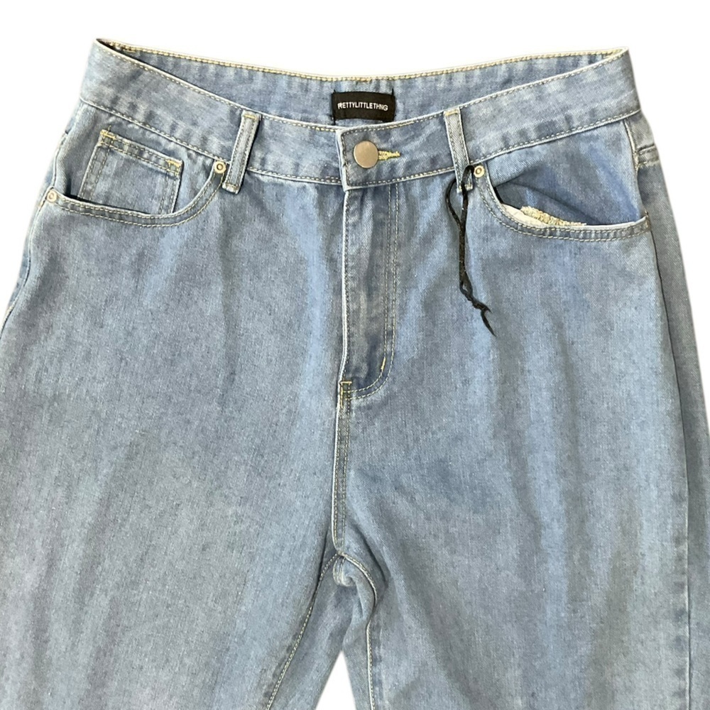 PrettyLittleThing Blue High Rise Jeans - Picture 2 of 6